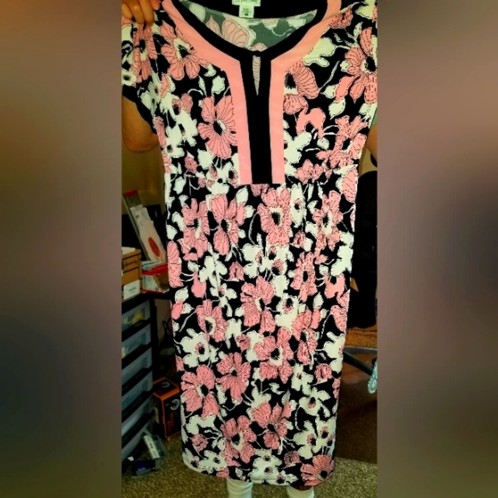 Dress, tops, shorts and jeans